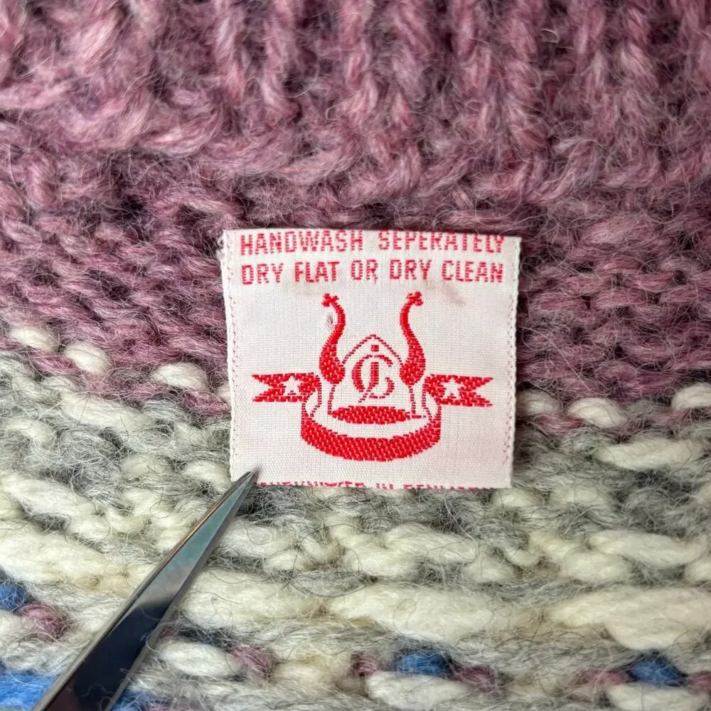 Vintage Handknit Danish Wool Sweater M Fairisle Snowflake Cozycore Hygge DK Ski
